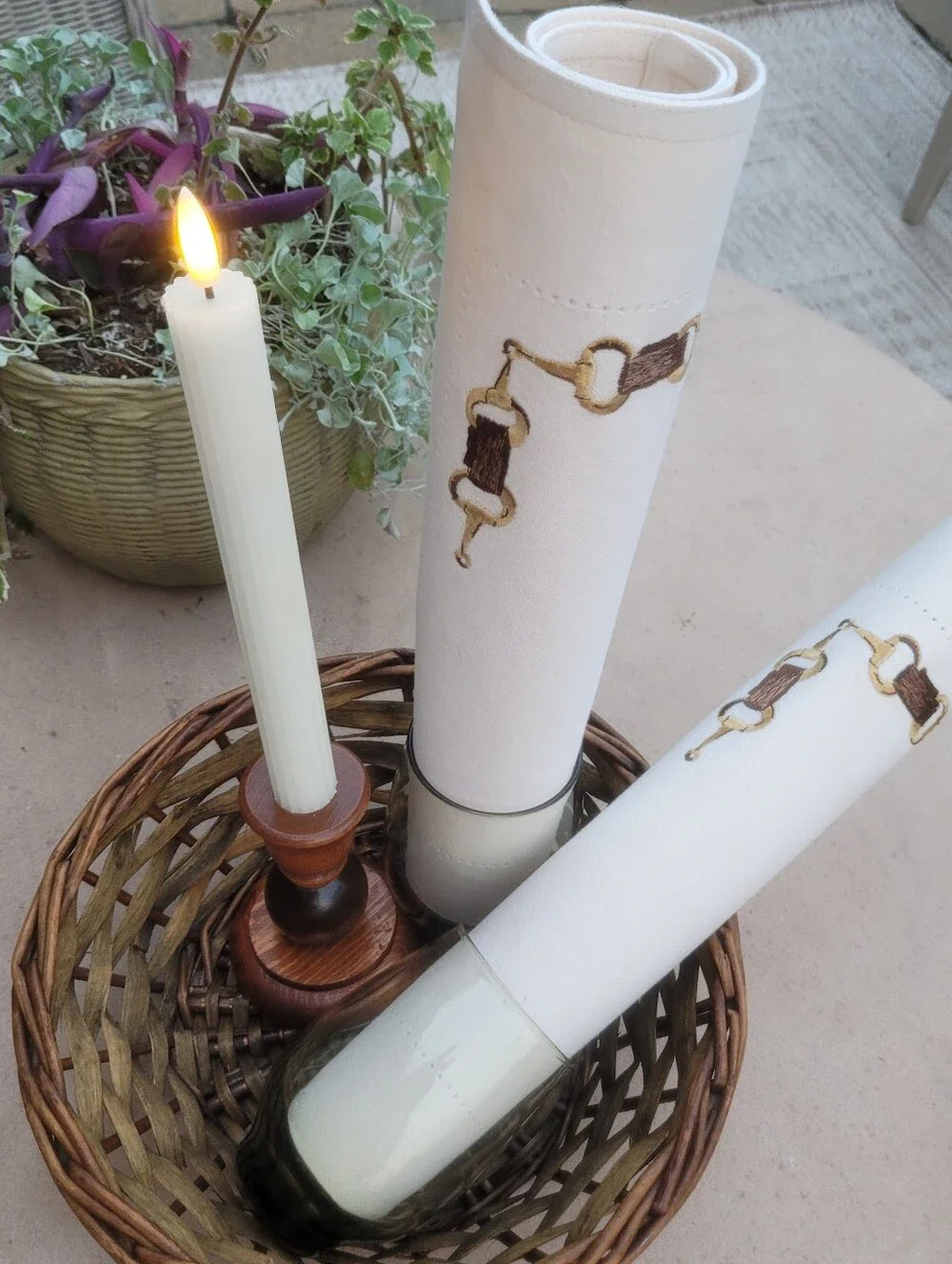 Vintage Equestrian Tablescape for 2 | Libbey Tempo Avocado Tumblers | Placemats